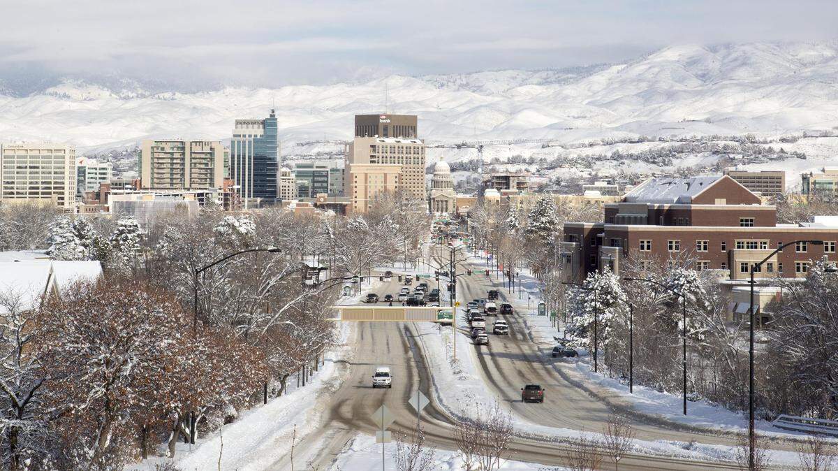 The Boise Foothills are covered in a blanket of snow Thursday Jan. 5, 2017, following record snowfall. Two years after Snowpocalypse, the Treasure Valley is seeing a considerably more mild January.