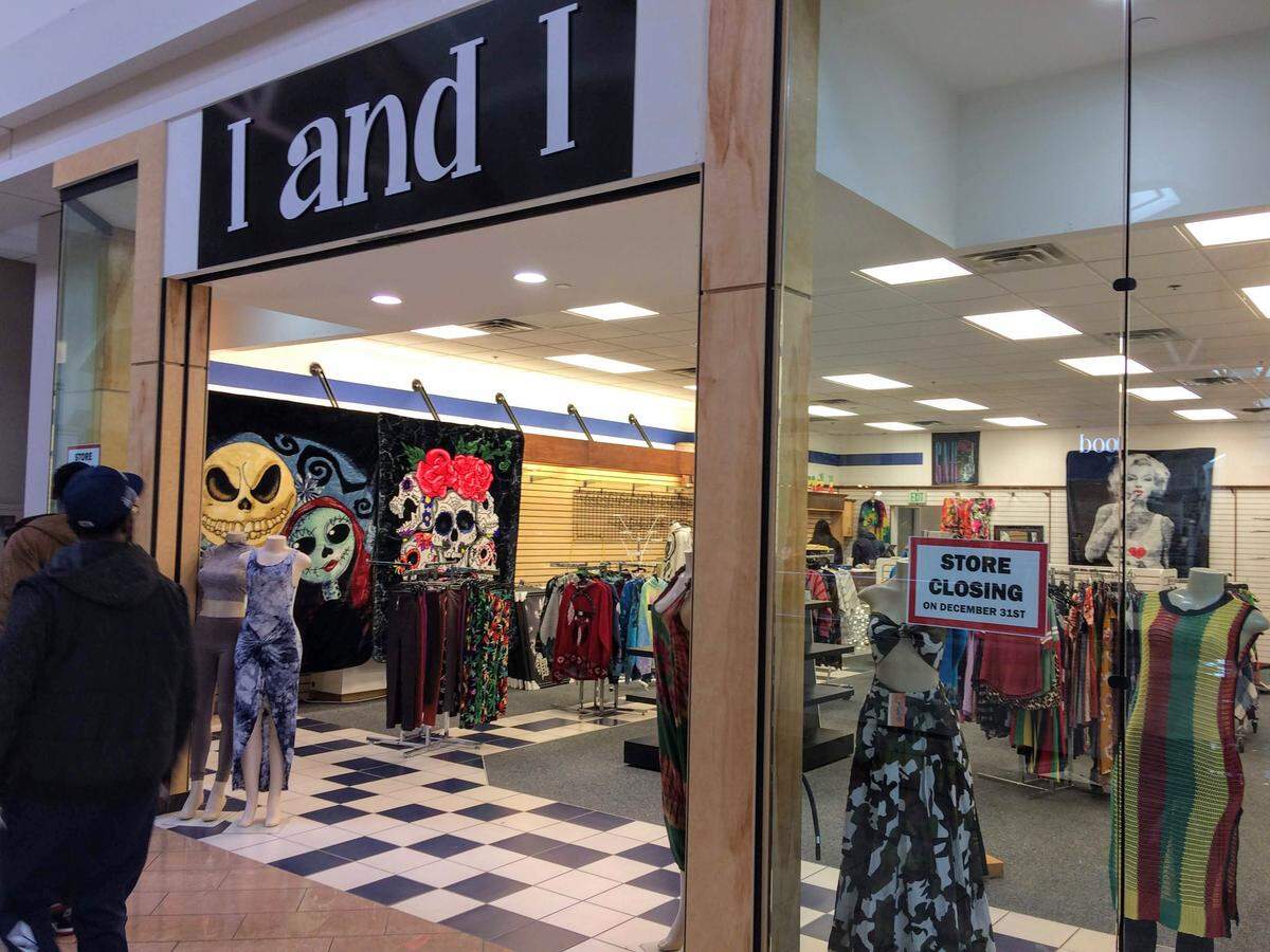 I and I clothing store at Boise Towne Square on its final day Dec. 31, 2019. By David Staats.
