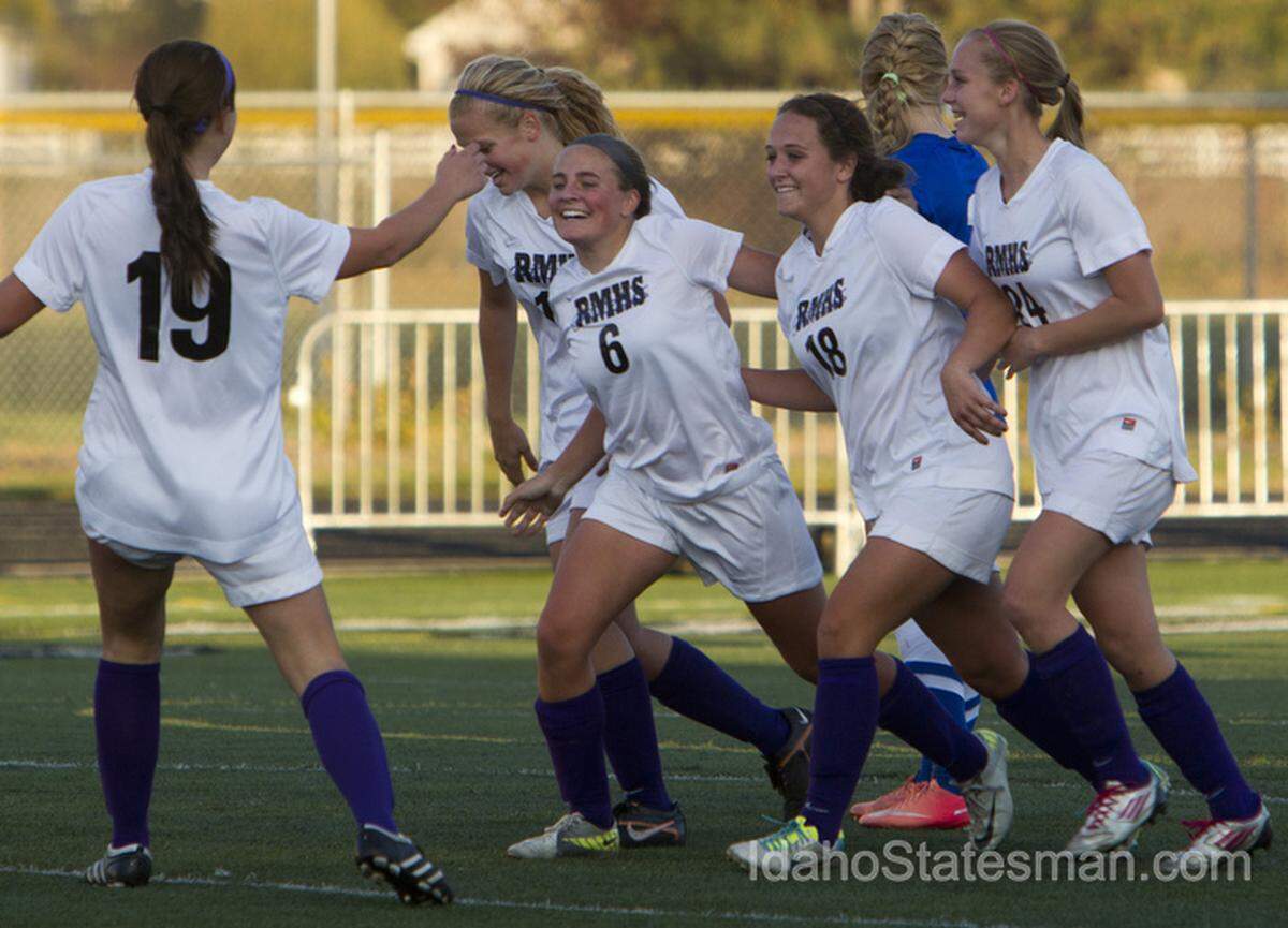 district three, district 3, soccer, girls, championship, distric