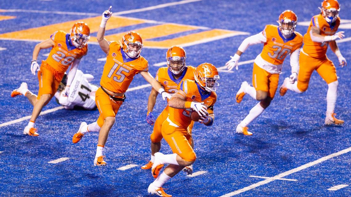 Boise State linebacker DJ Schramm (52) returns a blocked punt for a touchdown during a game against Colorado State in 2020. Schramm, a redshirt senior, will make his first career start Saturday at Oregon State.