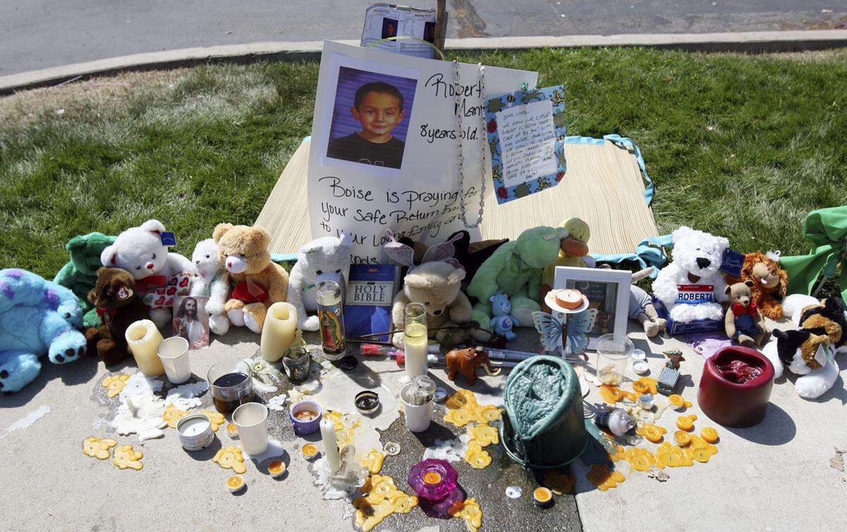 robert manwill memorial missing boy