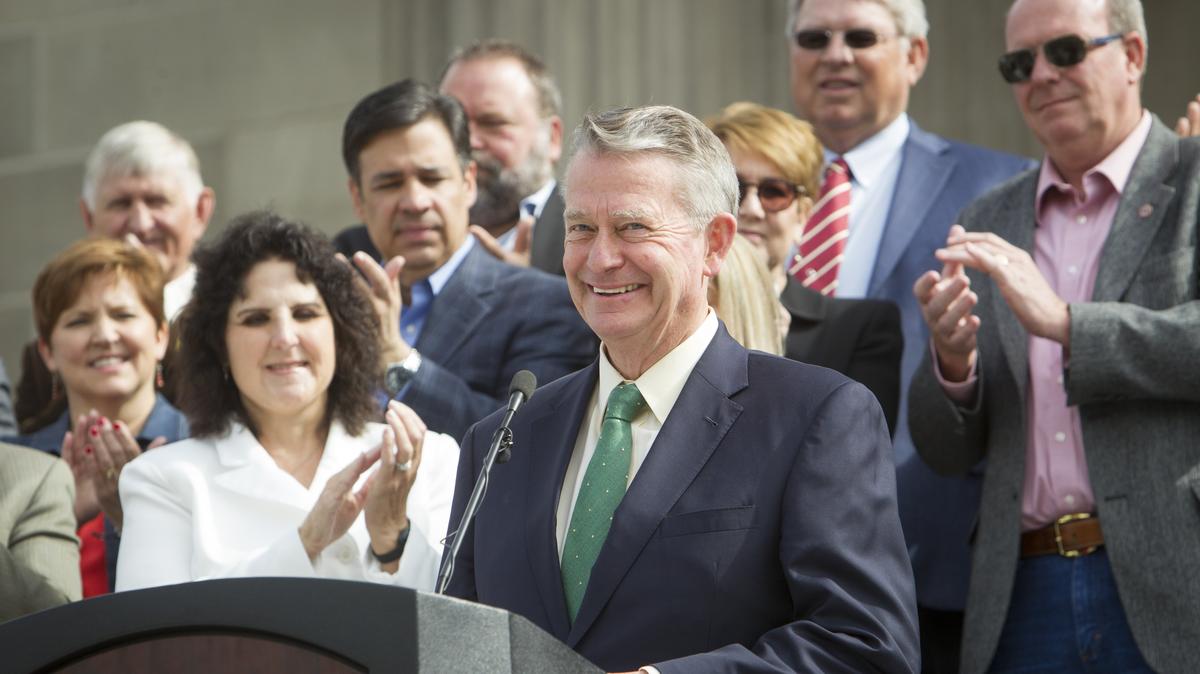 Flanked by both successful and unsuccessful Republican candidates in the primary, Lt. Gov. Brad Little, Republican candidate for governor, addresses supporters at the May 17, 2018, GOP unity rally at the State Capitol.