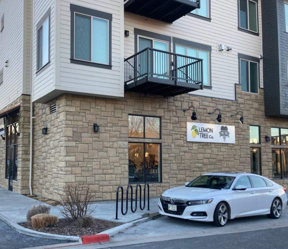 Lemon Tree Co. recently opened at Harris Ranch.