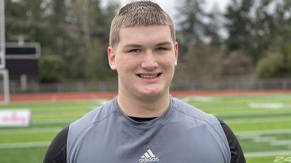 Owyhee offensive tackle Carson Rasmussen verbally committed to Boise State on Monday.