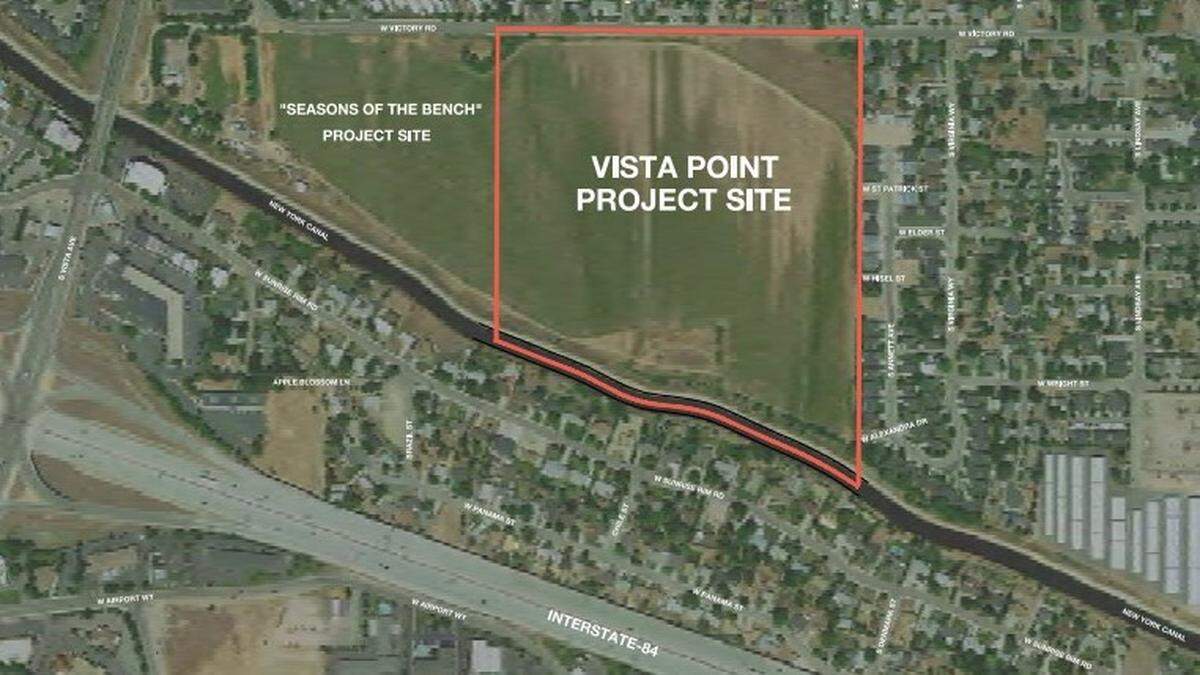 The sites of the planned 892-home Vista Point subdivision and its next-door neighbor, the 358-apartment Seasons of the Bench development. Both border West Victory Road to the north and the New York Canal to the south. South Vista Avenue is at left, and Interstate 84 is at the bottom. Residents of Sunrise Rim Road just south of the canal worry that Vista Point’s buildings would diminish their views of the Boise Front to the north.