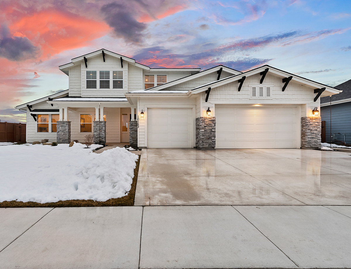 $995,000 for 10153 W. Twisted Vine Dr. in Star. 4,171 square feet.