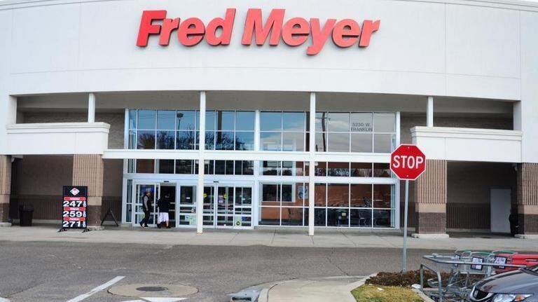 Shoppers: Get ready to pay to get cash back at this Northwest grocer