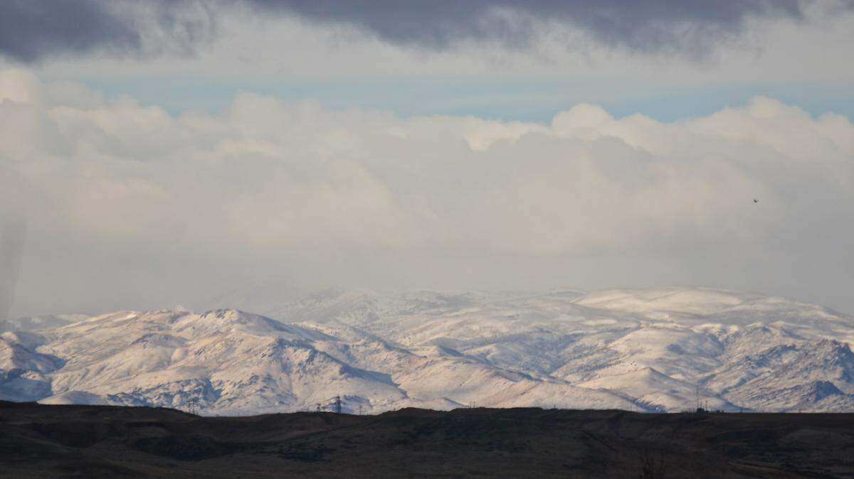 Learn how the Owyhee Mountains got their name. Hint: It has something to do with Hawaii.