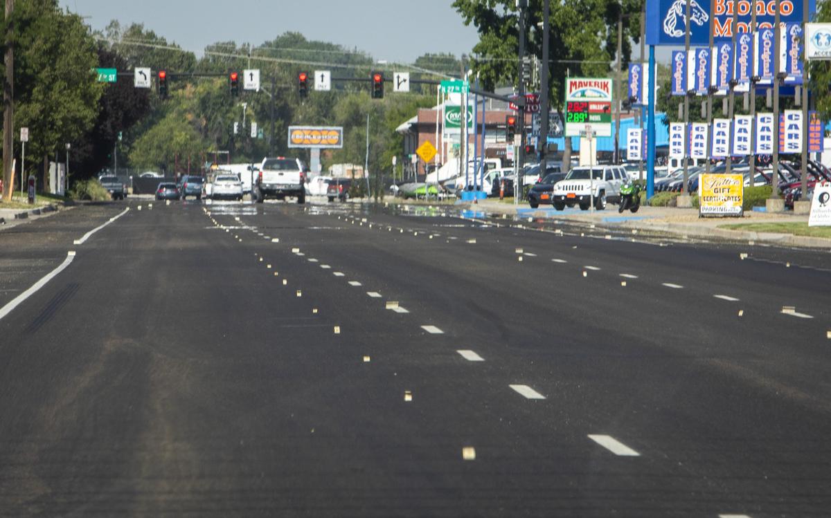 After Main Street and Fairview Avenue were microsealed, ACHD re-striped the lanes to make room for new bike lanes. Tabs from the old lanes make the new stripes confusing. Main Street near 27th Street.