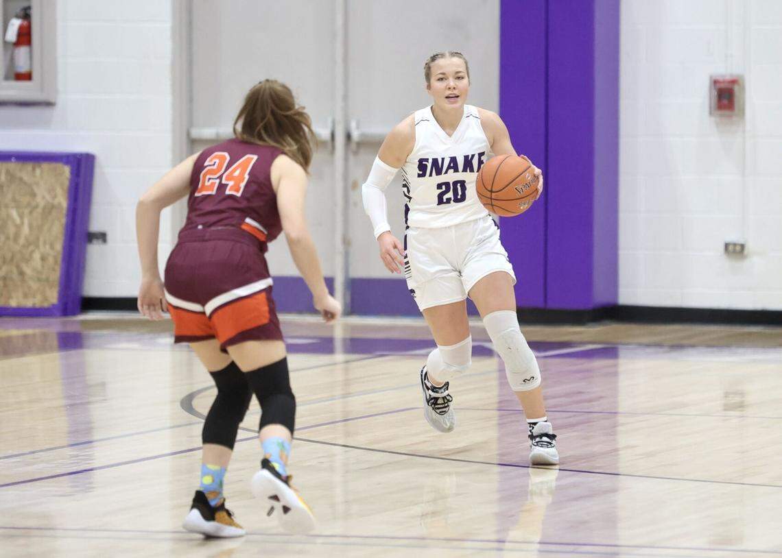 Snake River senior Rylie Edlefsen returned from a broken hand last week.