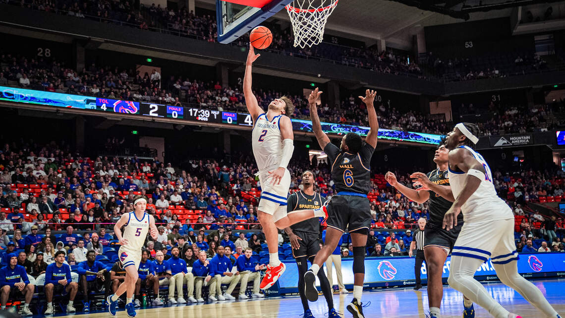 Boise State keeps ‘sawing wood’ until the San Jose State tree ‘falls’ in blowout win