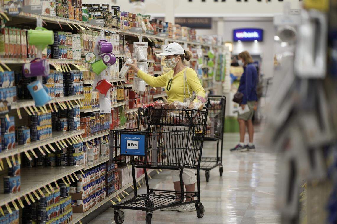 Customers in an Albertsons grocery store in San Diego, California.