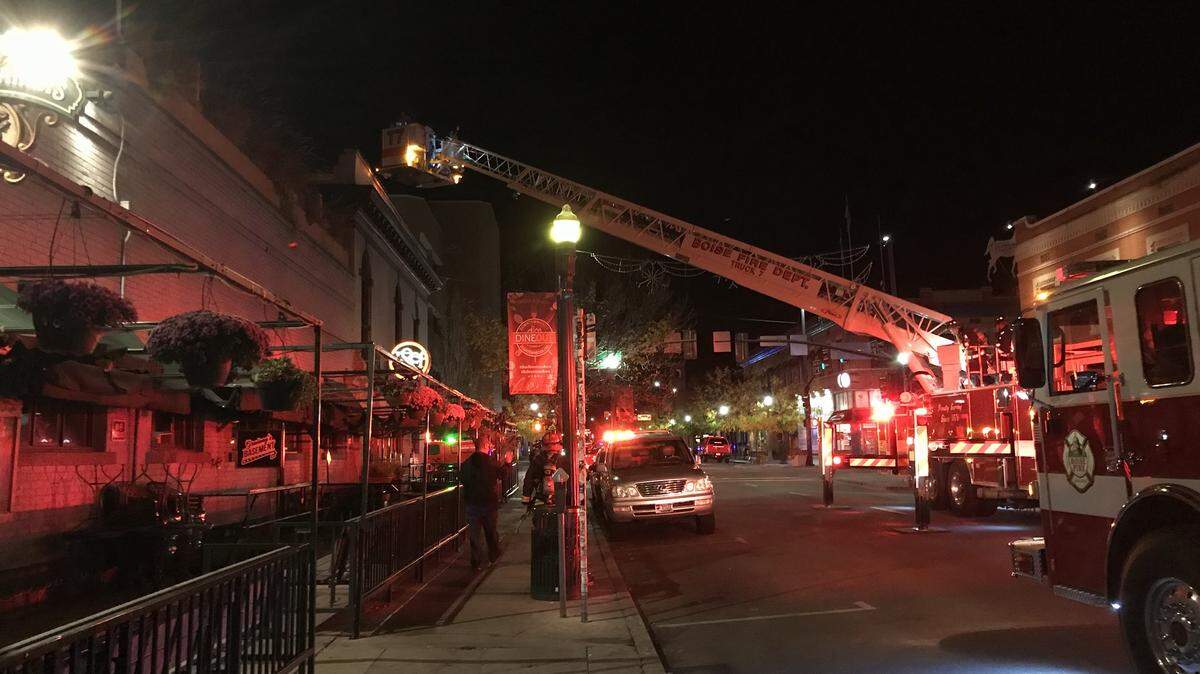 A fire broke out early Saturday morning at the Brickyard Steakhouse and Amsterdam Lounge in Boise.