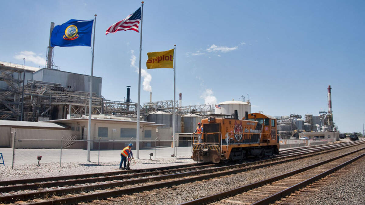 Simplot agreed to a settlement with the U.S. Department of Justice and the Environmental Protection Agency of more than $150 million for environmental contamination around Don Plant, a fertilizer manufacturing plant operated by the company near Pocatello.