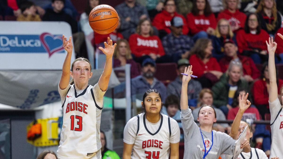 Boise’s Avery Patricco shoots and scores in the second half of the 5A District Three Tournament championship game last season.
