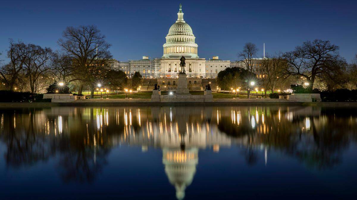 Idaho’s U.S. Sens. Jim Risch and Mike Crapo co-sponsored a bill that would prohibit public disclosure of government employees’ home addresses.