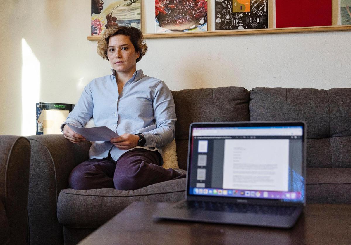 Robin Crotteau pulls up her contract from her previous job with Apex Leaders. The Boise woman filed a complaint this month with the National Labor Relations Board over a clause that workers could not disclose their salaries to anyone else.