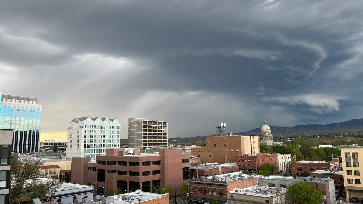 A thunderstorm moves through Boise on May 15, 2022. The city is set for more rainfall this weekend and a possible thunderstorm Saturday.