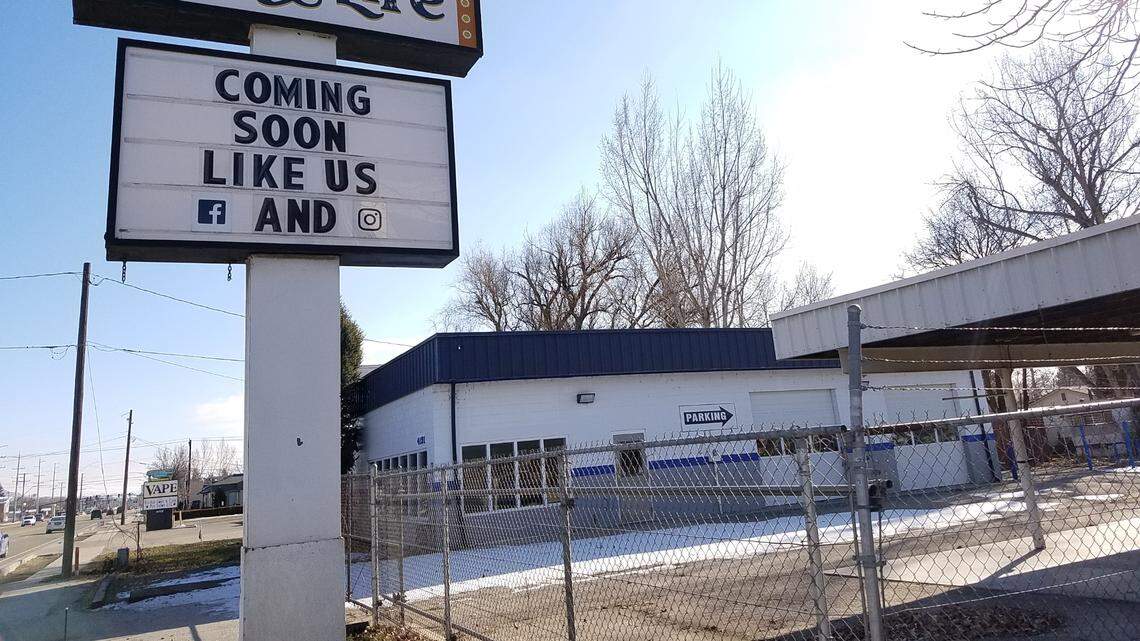 A sign promises that Cart Life is coming soon. “Essentially, it’s dead in my eyes,” says Brian Ramos, who had planned the food truck pod with his wife, Heidi.