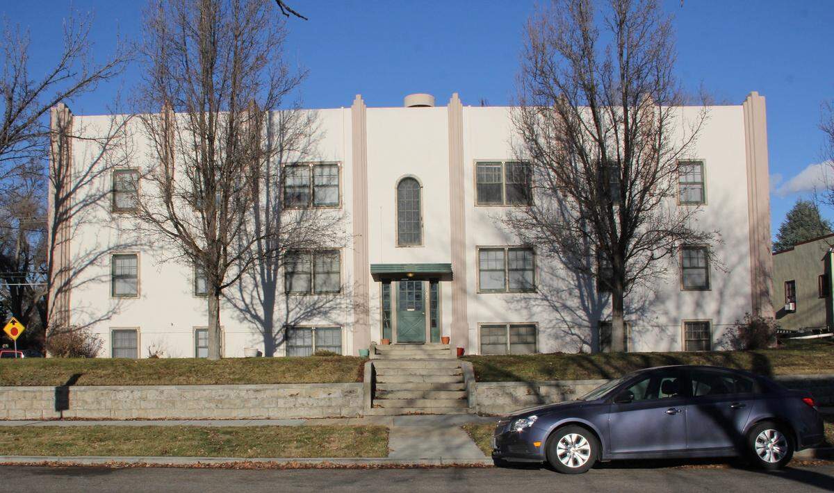 This 10-unit apartment building at 17th and Bannock Streets was built in 1937 with Art Deco embellishments.