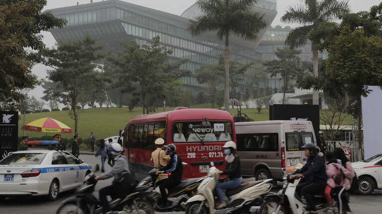 Boise State grads in Vietnam give midcareer Idaho business people an education
