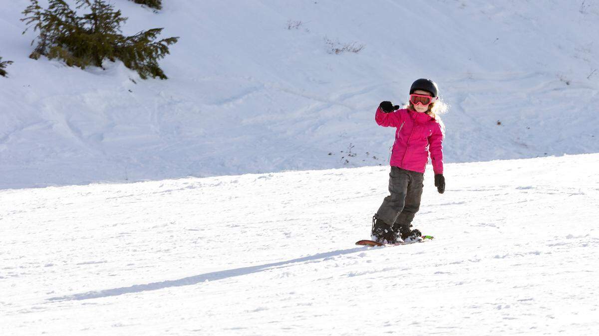 Violet Chambers, 6, of Boise, skis at Bogus Basin on Nov. 27, 2021. Ski enthusiasts have said there are several unwritten rules to follow to be respectful of others on the slopes.