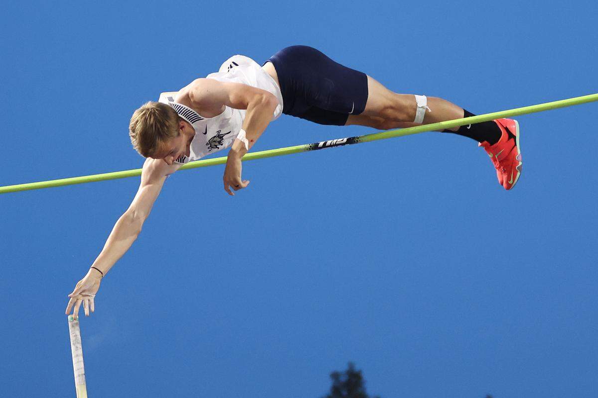 Utah State’s Logan Hammer, a Columbia High graduate, qualified for the NCAA track and field championships in the men’s pole vault for the third year in a row.