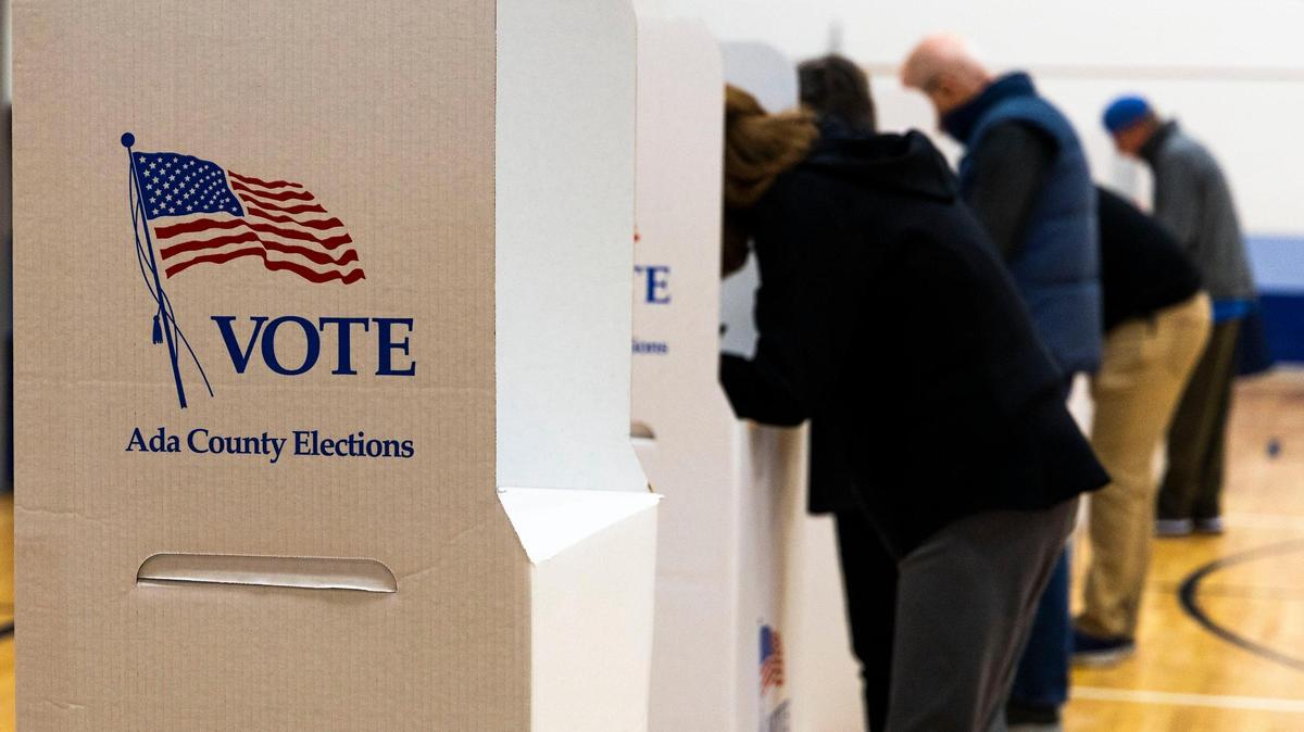Voters cast their ballots at Shadow Hills Elementary, Ada County Precinct 1909, on Election Day, Tuesday, Nov. 8, 2022, in Boise. Idaho lawmakers missed a deadline to reinstate a presidential primary next year, meaning voters likely will caucus to select party nominees.