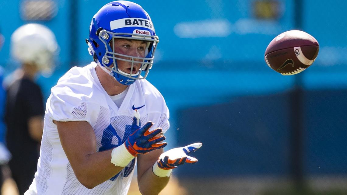 Boise State tight end John Bates catches a pass during the Broncos’ fall camp Friday, Aug. 2, 2019.