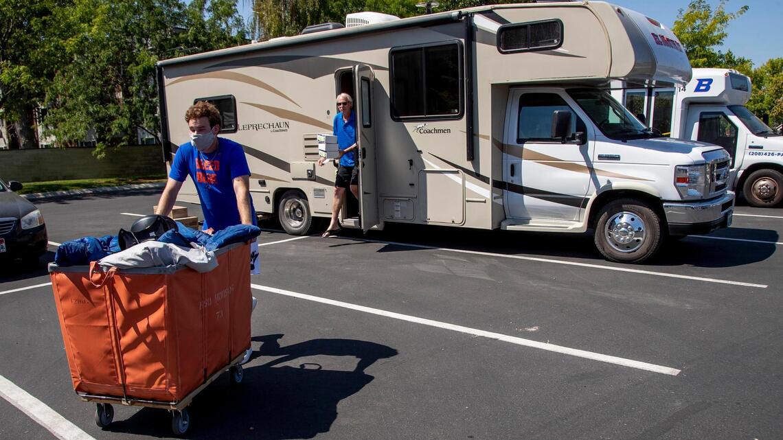 Boise State students begin moving in with hopes of avoiding a coronavirus shutdown