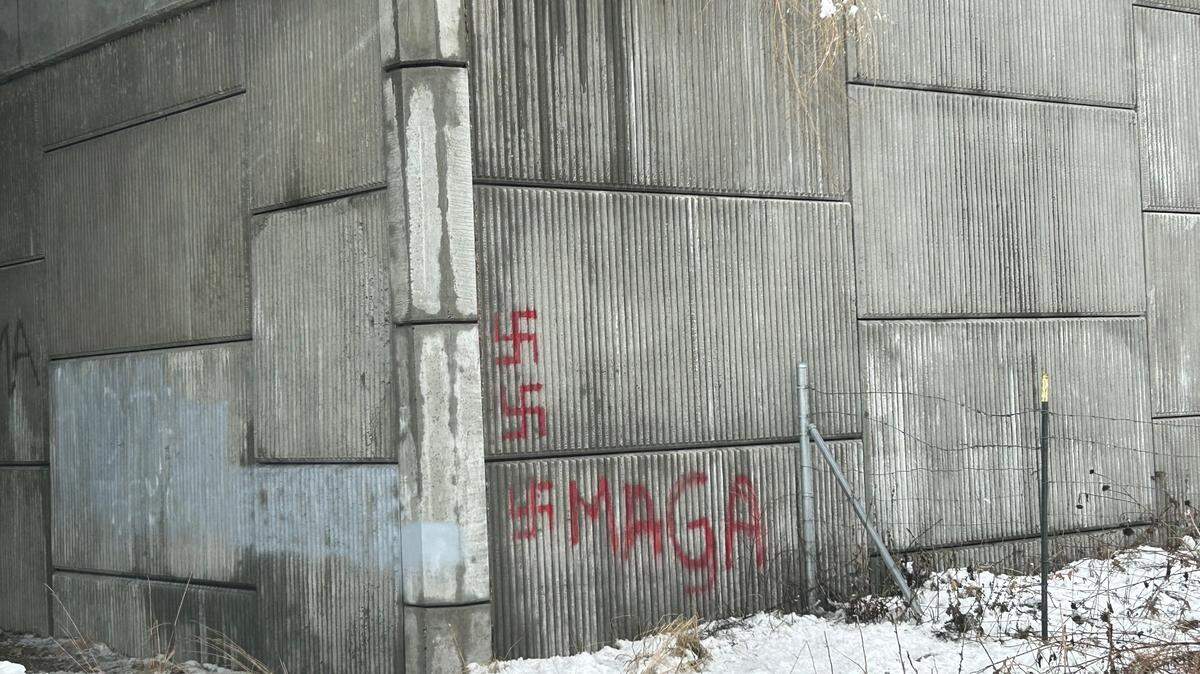 Antisemitic graffiti is shown on the Cloverdale overpass on I-84.