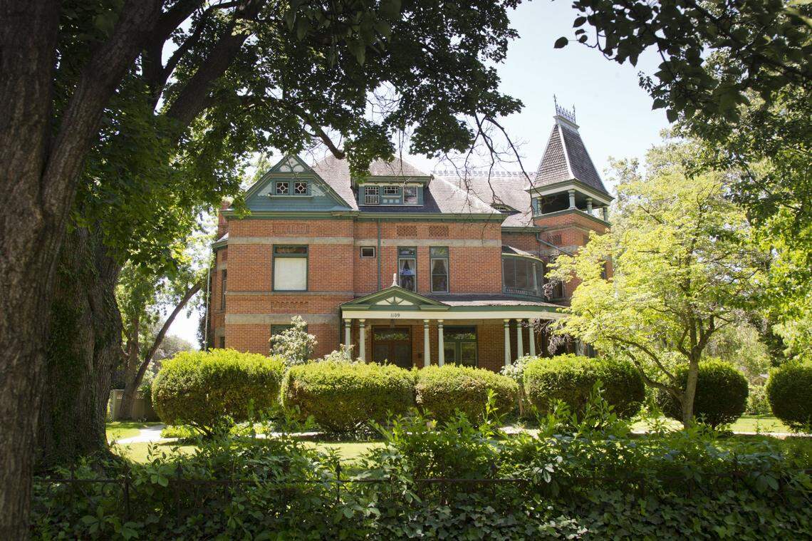 The Moore Cunningham Mansion, built in 1892, lies on the corner of Warm Springs Avenue and Walnut Street.