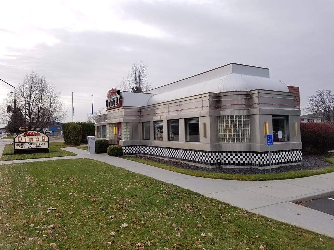 Eddie’s Diner opened at 3095 W. Lake Harbor Lane in 1999, taking over the former RJ’s Diner spot.