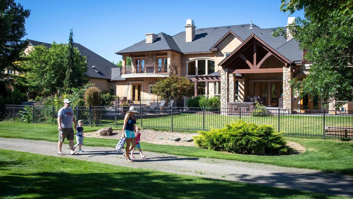 Two Rivers calls itself "the premiere subdivision in the Treasure Valley." It became embroiled with the city over public access to a small parking lot near a gated area within the subdivision.
