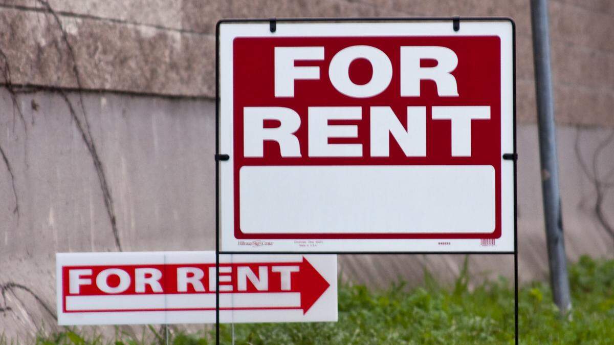 For Rent sign, by Ashley Brown via Flickr.