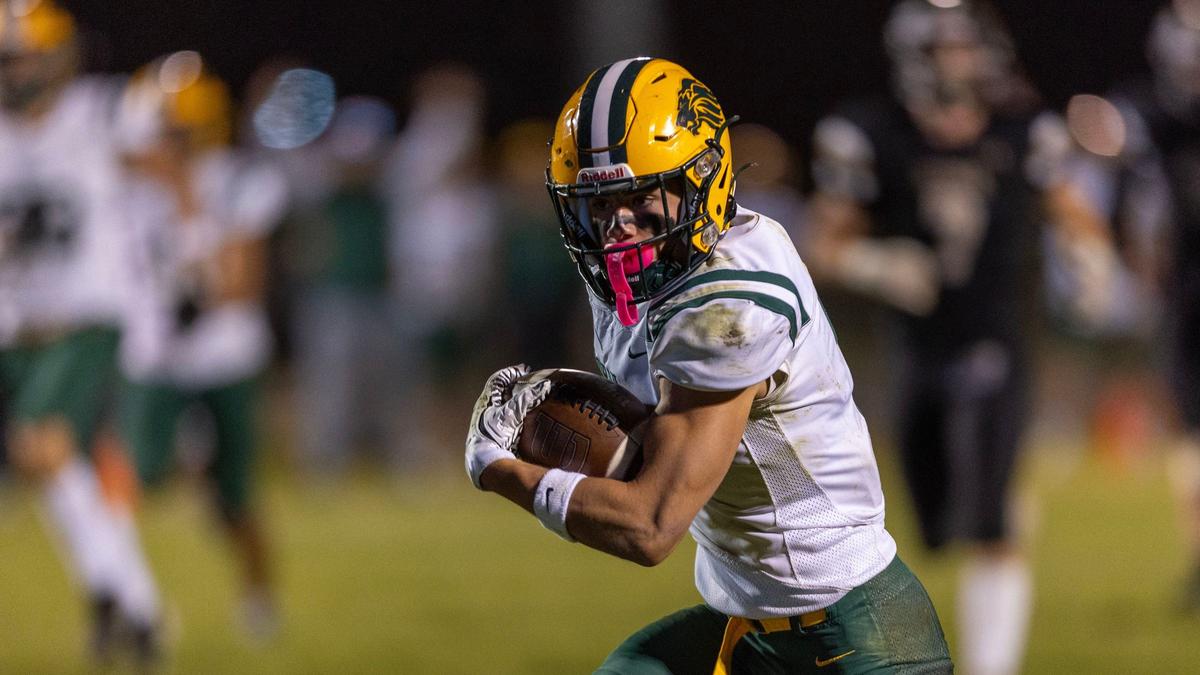 Borah wide receiver Karden Halpin and the Lions hosts Eagle on Friday at Dona Larsen Park. The winner clinches the 6A SIC River Division crown and advances to the league championship game next week.