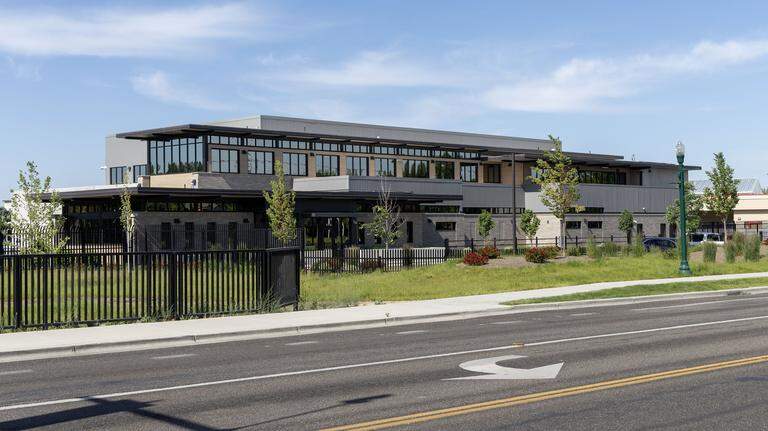 Idaho GOP megadonor, nonresident seeks U.S. gold depot law after state bid stalls