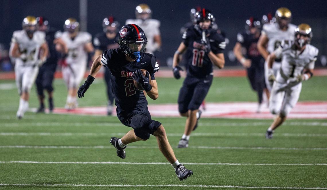 Boise wide receiver Eli Rich catches a game-tying 47-yardouchdown pass against Capital last season. The 6A 200-meter champ is one of several explosive weapons returning for the Brave. 