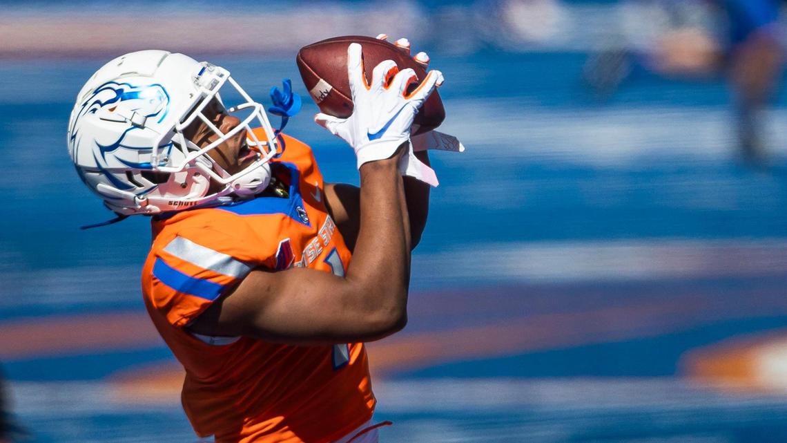 Boise State wide receiver Octavius Evans makes catch in warmups at the 2021 Spring Game between the Bronco offense and defense Saturday, April 10, 2021 at Albertsons Stadium in Boise.