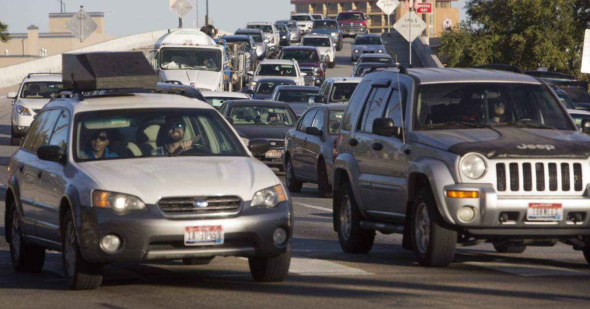 “We don’t honk our horns,” an Idaho Statesman reader said. Rush-hour traffic exits the Interstate 184 Connector onto Myrtle Street in Boise in this 2018 photo.