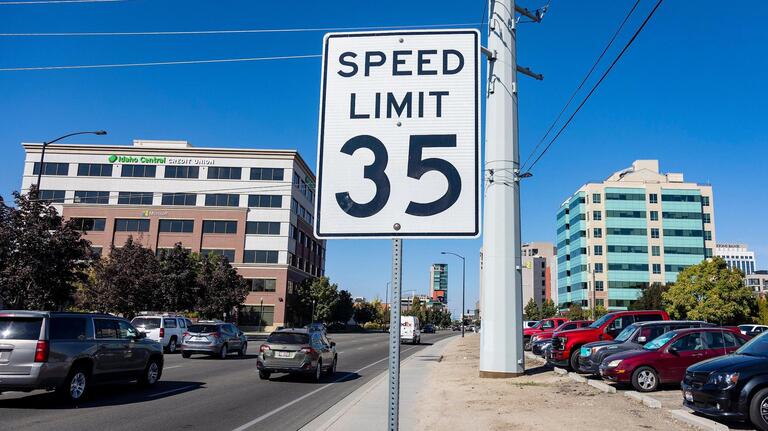 How fast can you drive on streets with no posted speed limit? What Idaho law says