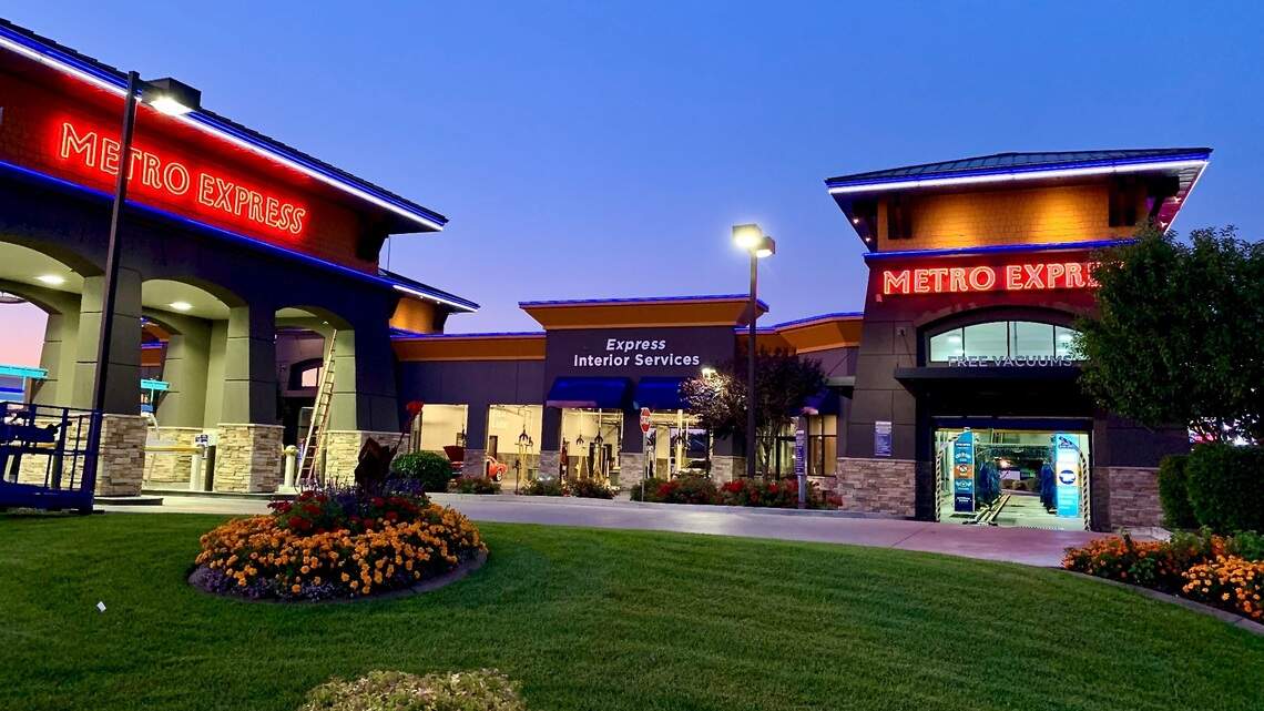 Meridian’s Metro Express offers free car washes to frontline workers to say thank you