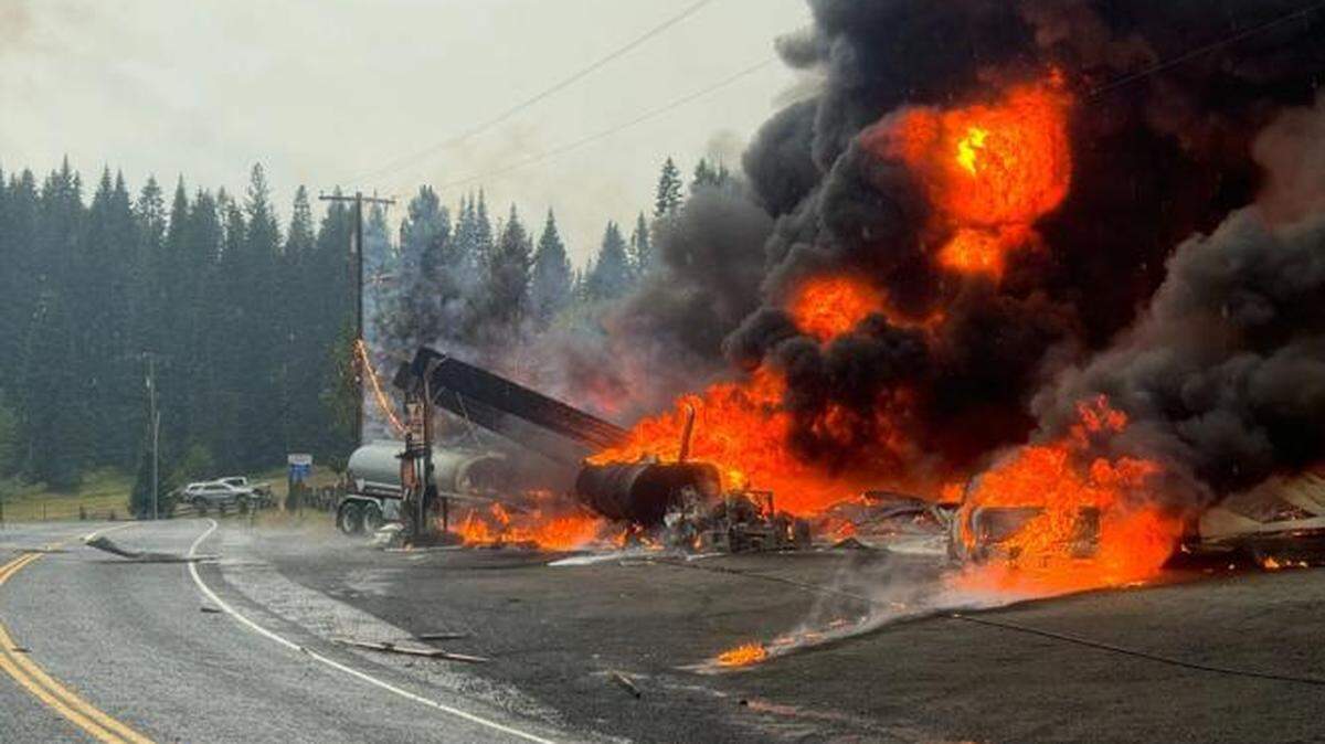 A gas station explosion and fire Wednesday in the North Idaho town of Cardiff left two people severely injured and others unaccounted for.