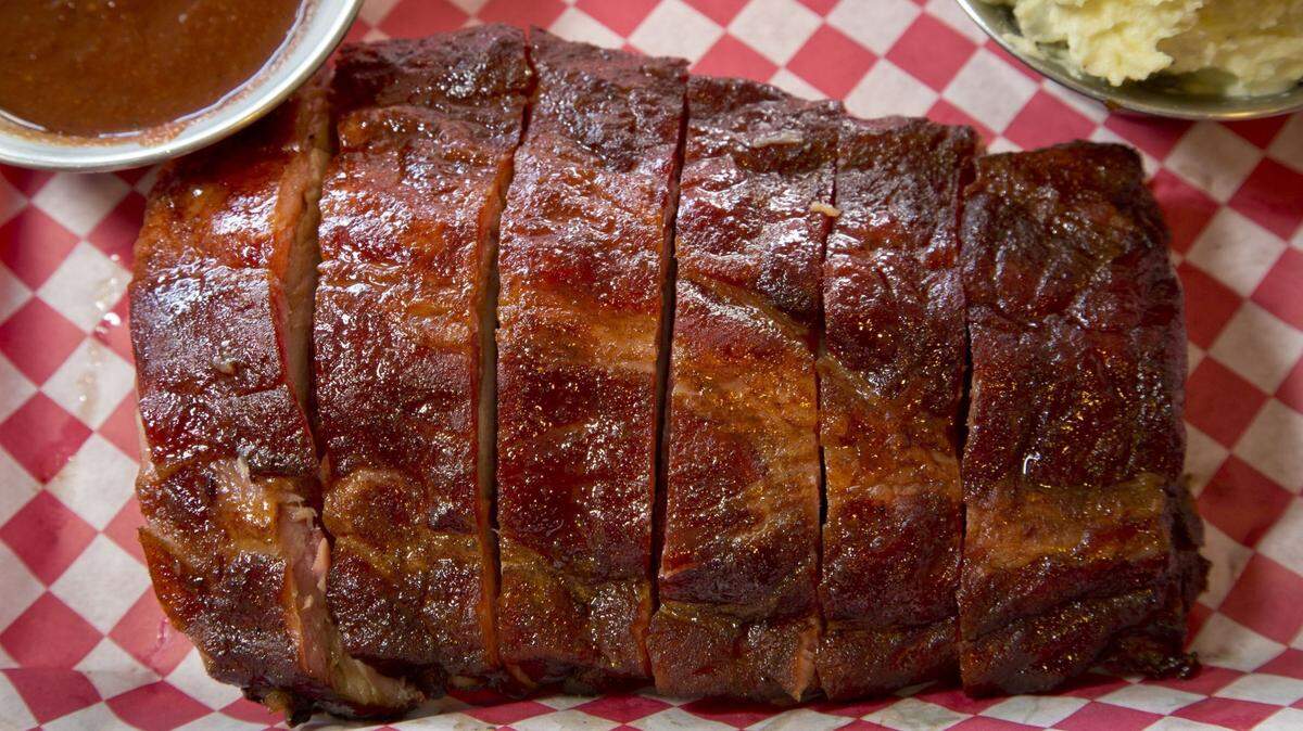 BBQ4Life serves up some of the best ribs in town with a dry rub and glaze, and a side of barbecue sauce if you’re so inclined.