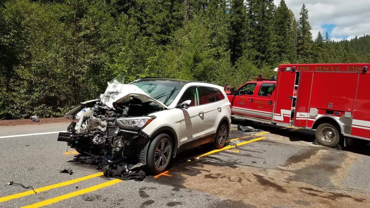 A Boise motorcyclist died in a three-vehicle crash that closed Oregon 22E for five hours on Saturday morning.