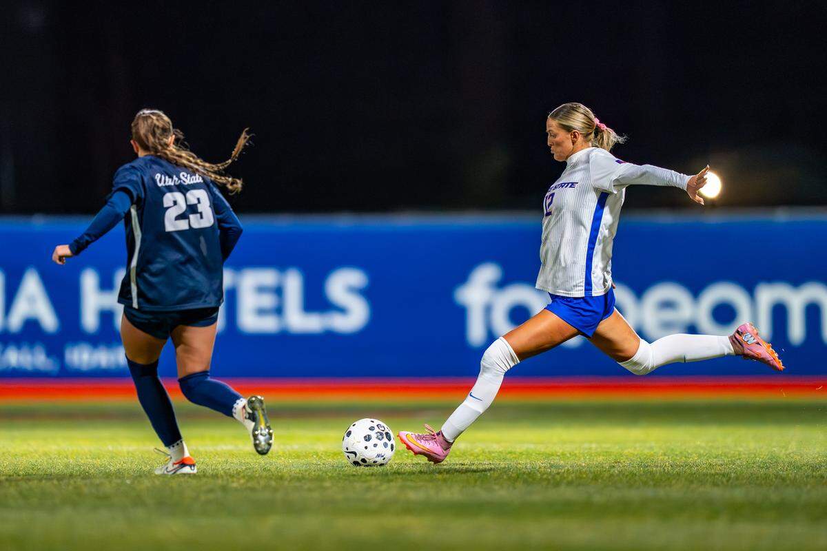 Boise State fifth-year senior Kayla Soderstrom scored the game-tying goal in the 80th minute in the championship match of the Mountain West Tournament against Utah State. But after playing to a 2-2 tie, the Aggies prevailed 4-2 in a shootout.