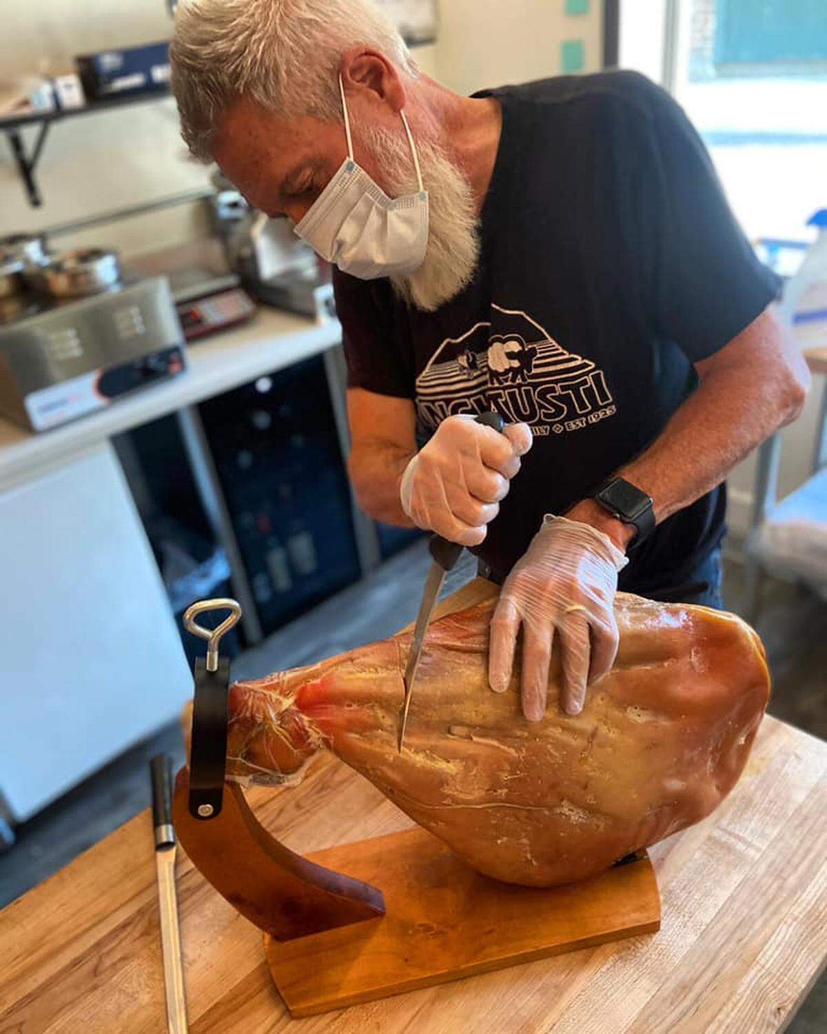 Dan Ansotegui of Ansots Basque Chorizos was a semifinalist for Best Chef: Mountain Region in the 2022 James Beard Restaurant and Chef Awards.