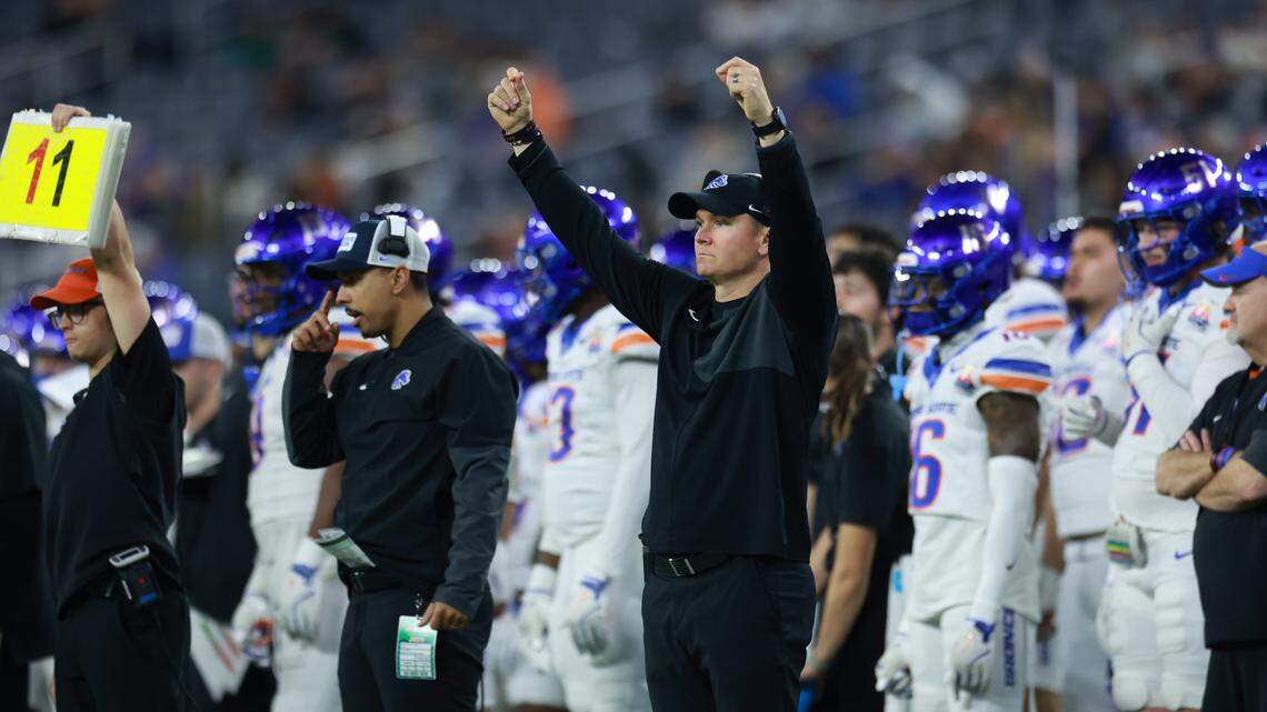 Boise State football coach Danielson signs contract extension. Here are details