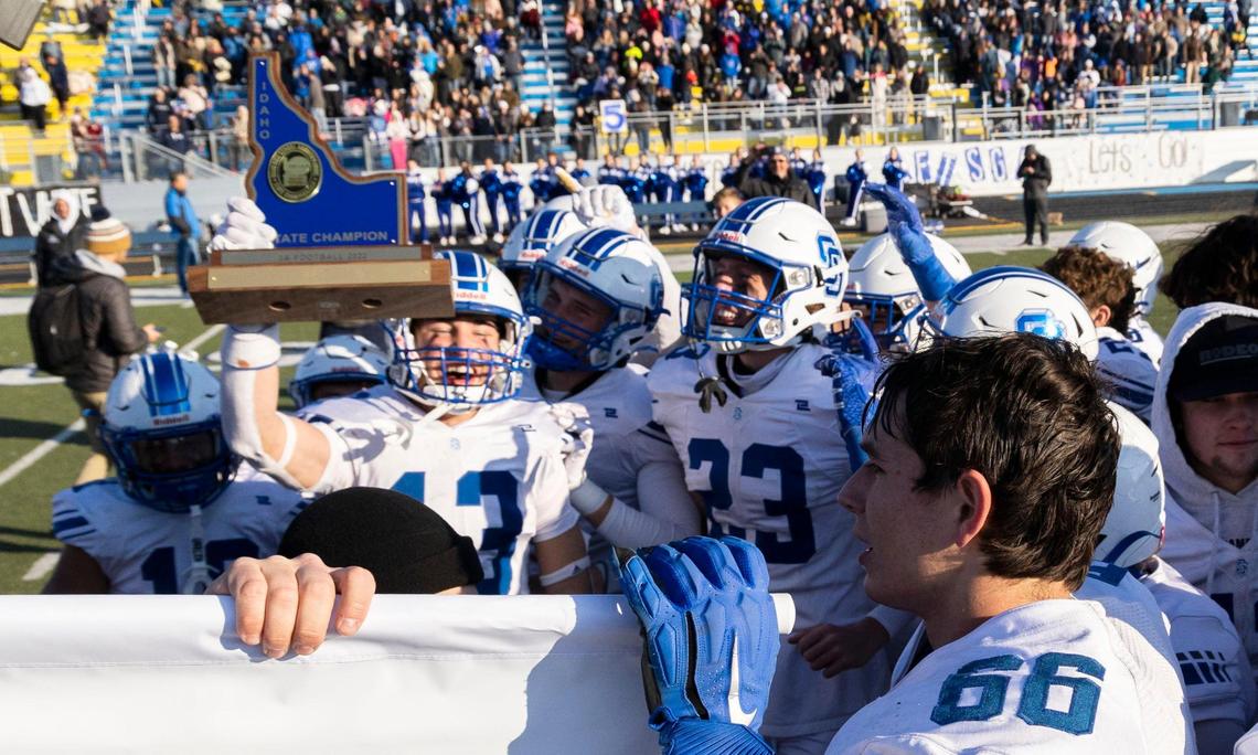 Sugar-Salem celebrates winning the 3A state championship with a 20-15 win over Homedale on Saturday at Middleton High School.
