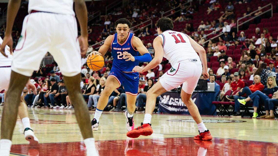Boise State hoops lean on Buchanan’s big second half for victory at Fresno State